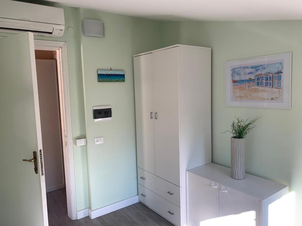 Apartamento Monolocale I Delfini Mondello Exterior foto