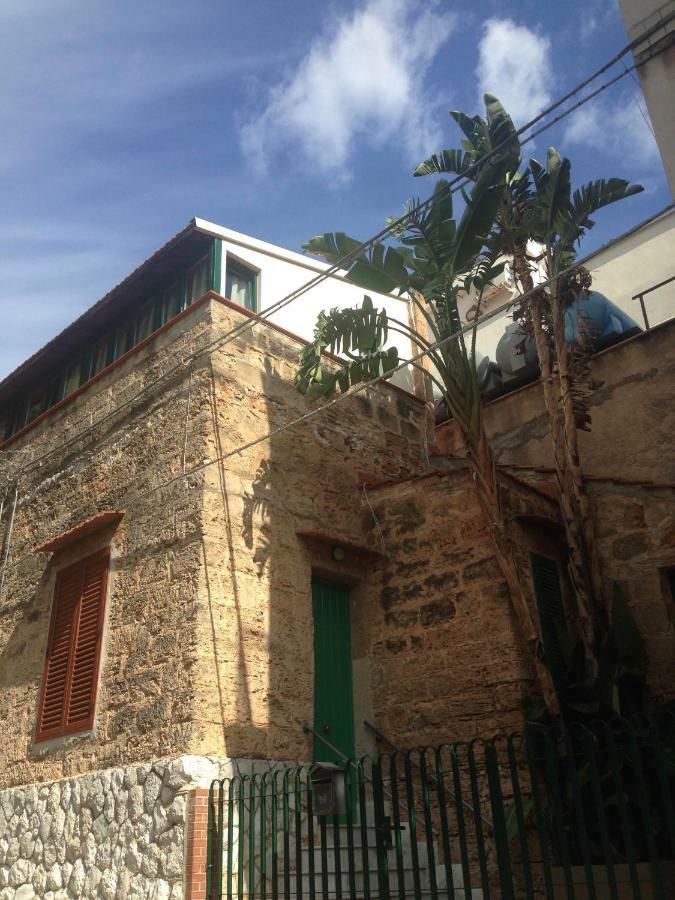 Apartamento Monolocale I Delfini Mondello Exterior foto